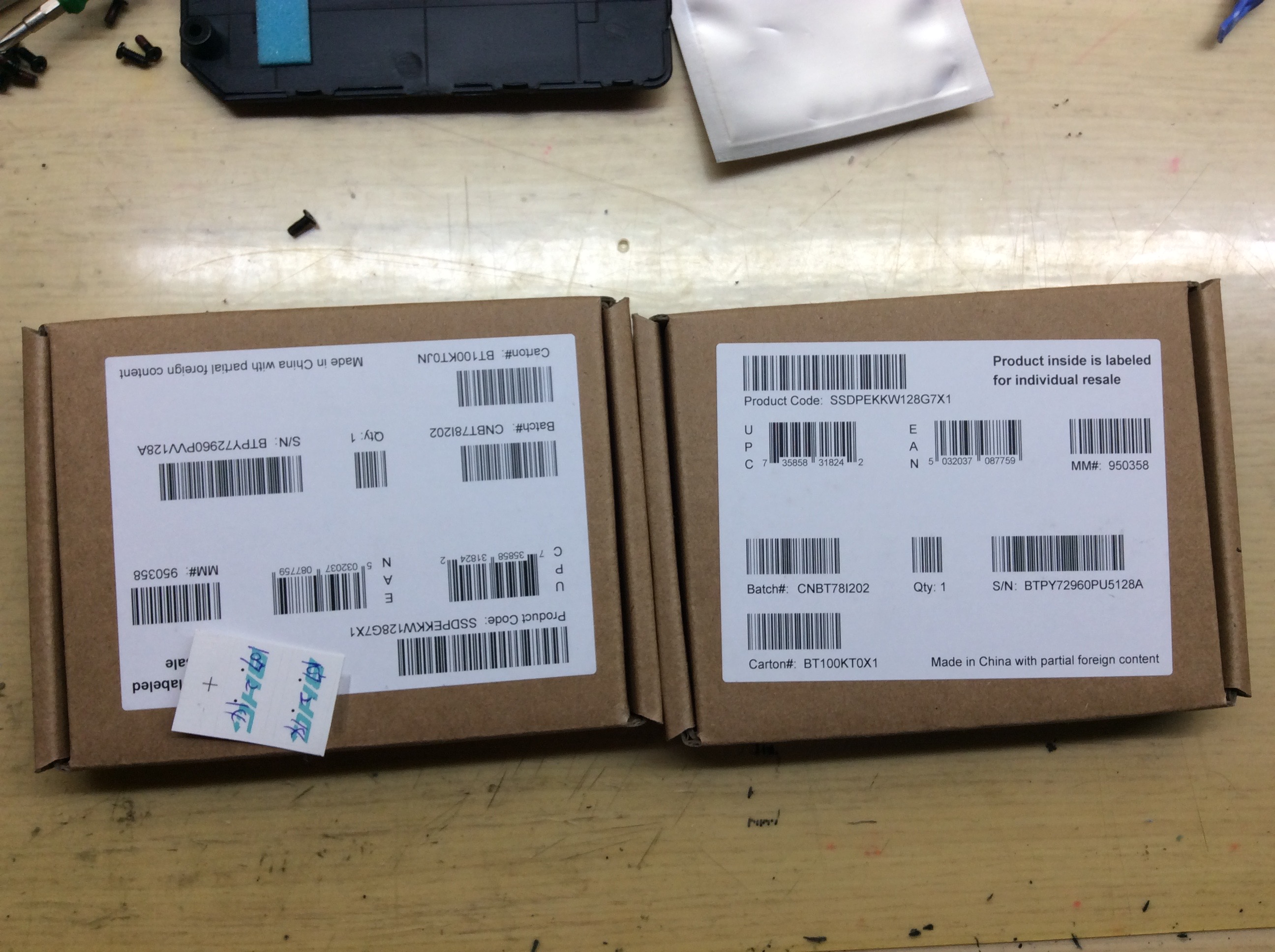 來開箱我們今天的主角Intel 600P 128G M.2 SSD 固態硬碟