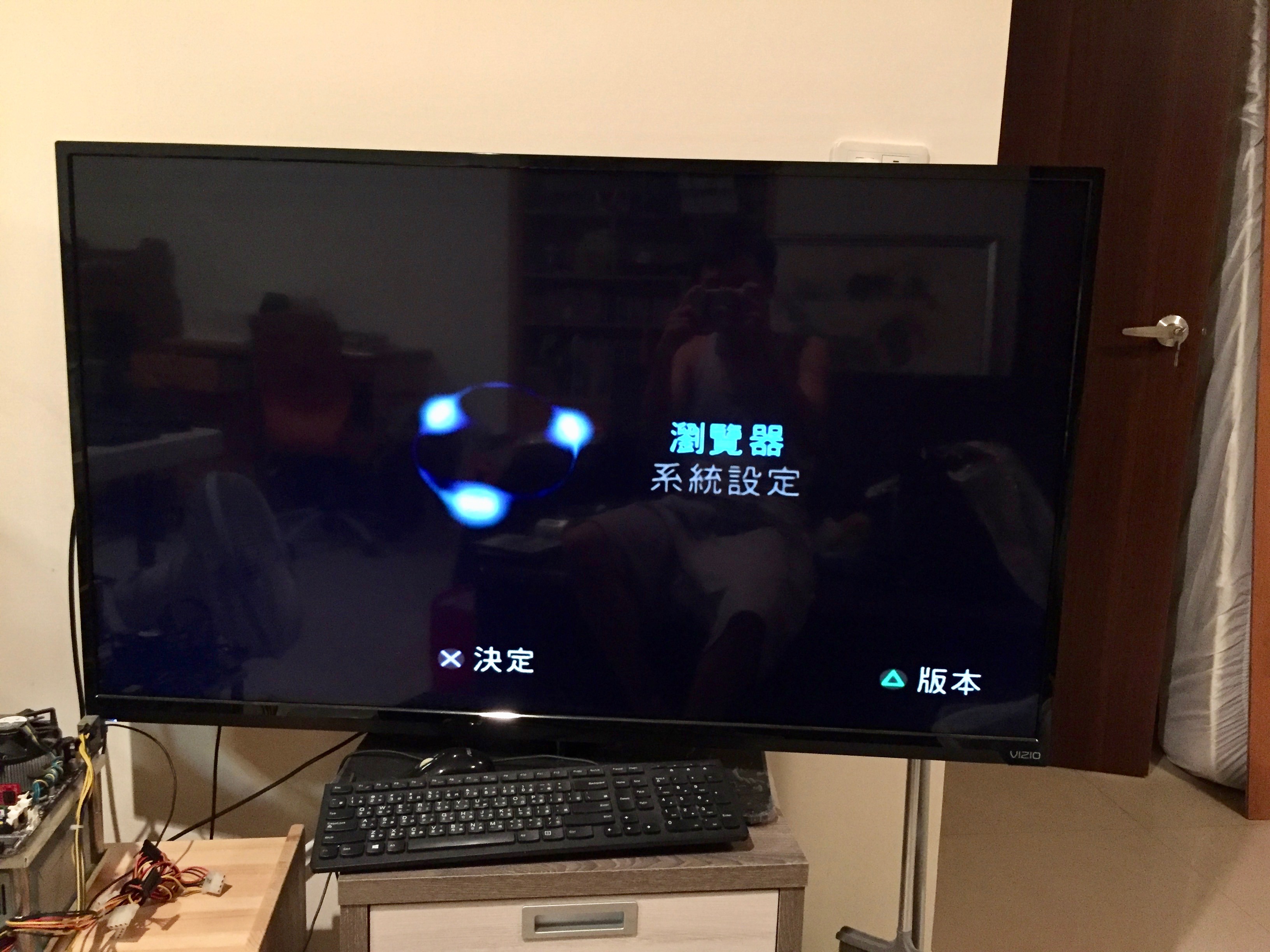 終於能開機了,回歸90年代感動,而且還是用液晶螢幕50寸去玩它,後面玩了一下越南大戰10代紀念版,簡直堪稱經典