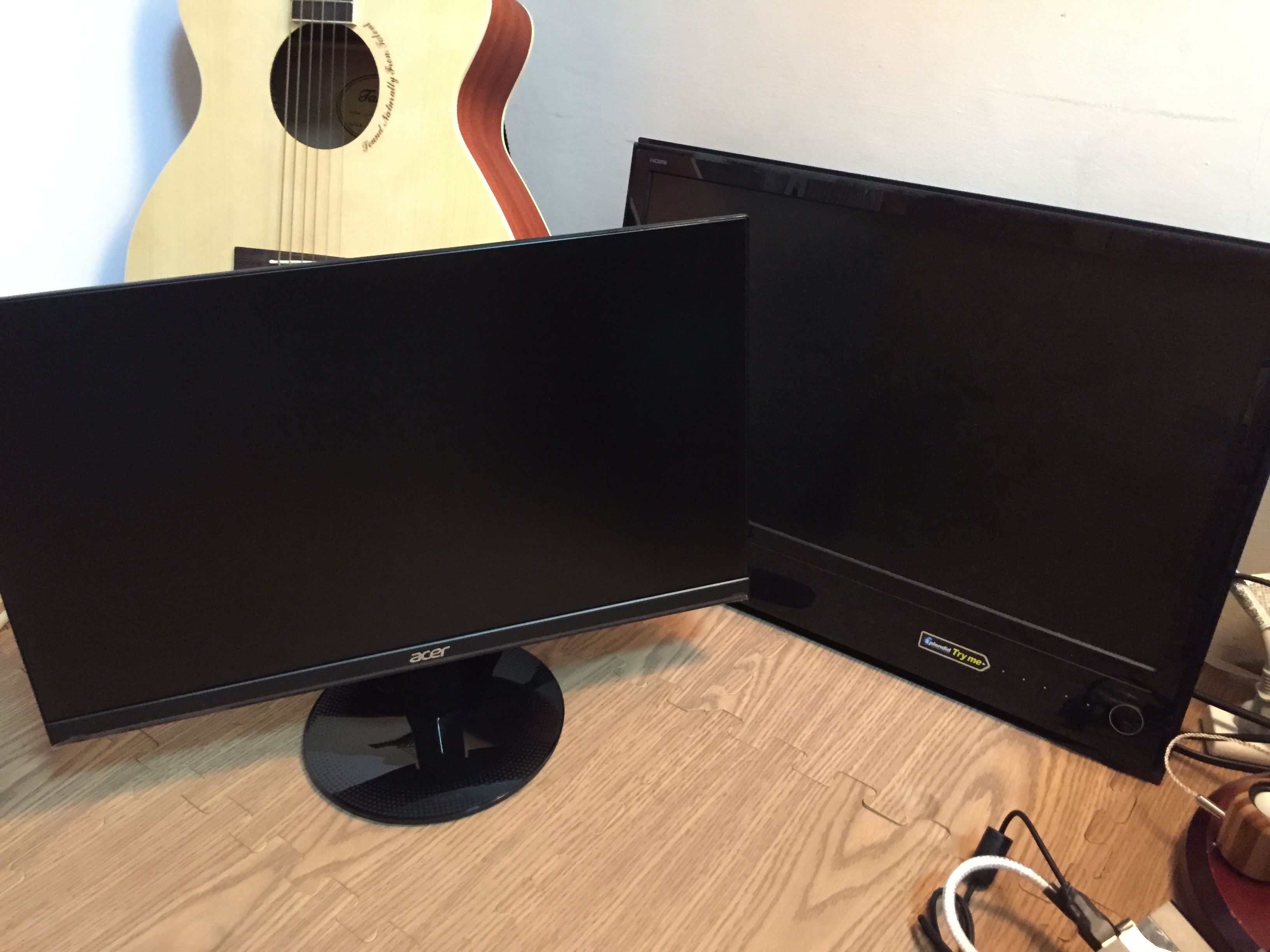 與之前的ASUS MS238H比較,大小完勝2010年價值7999$的螢幕