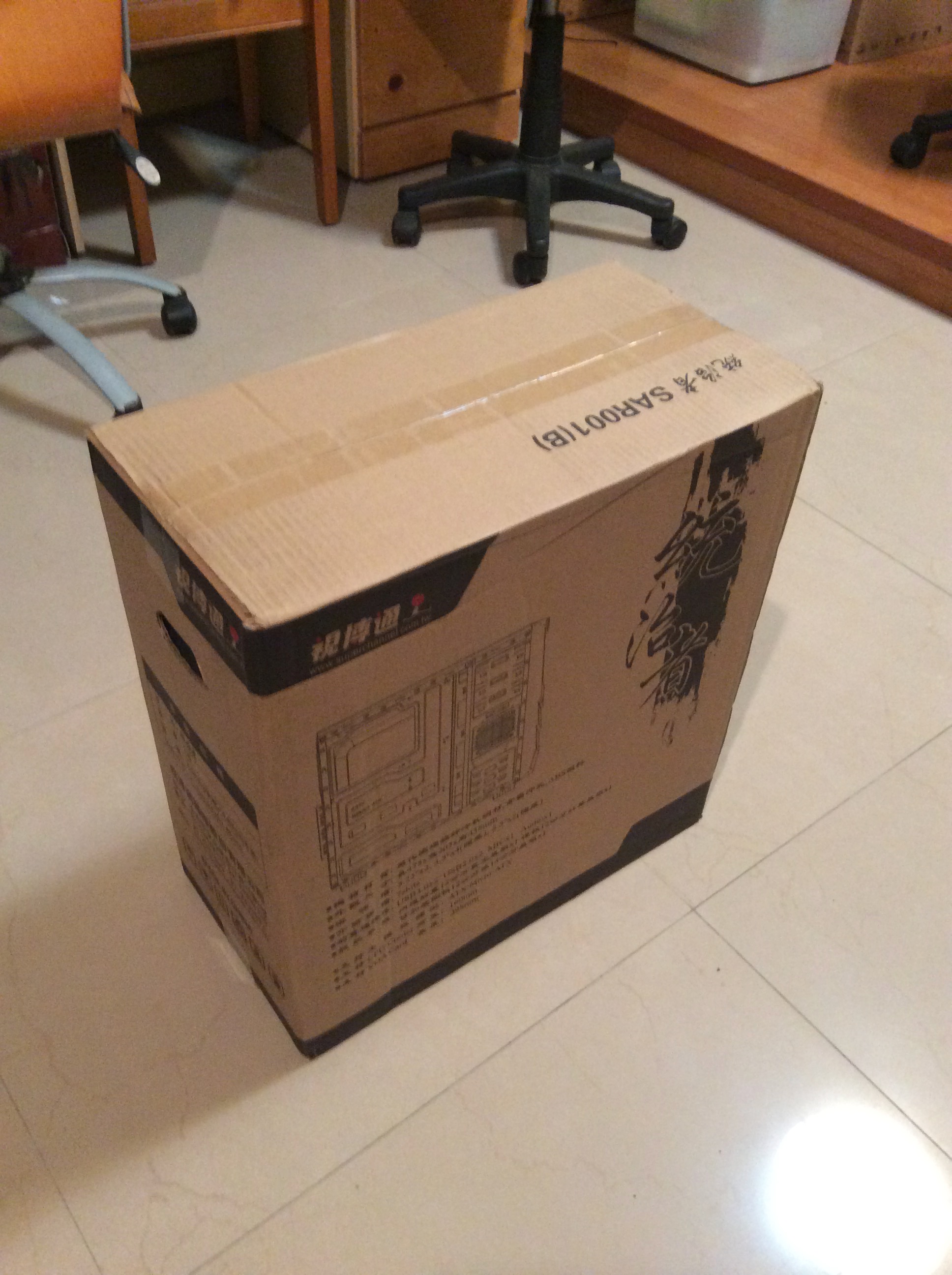 首先來開箱Case部分