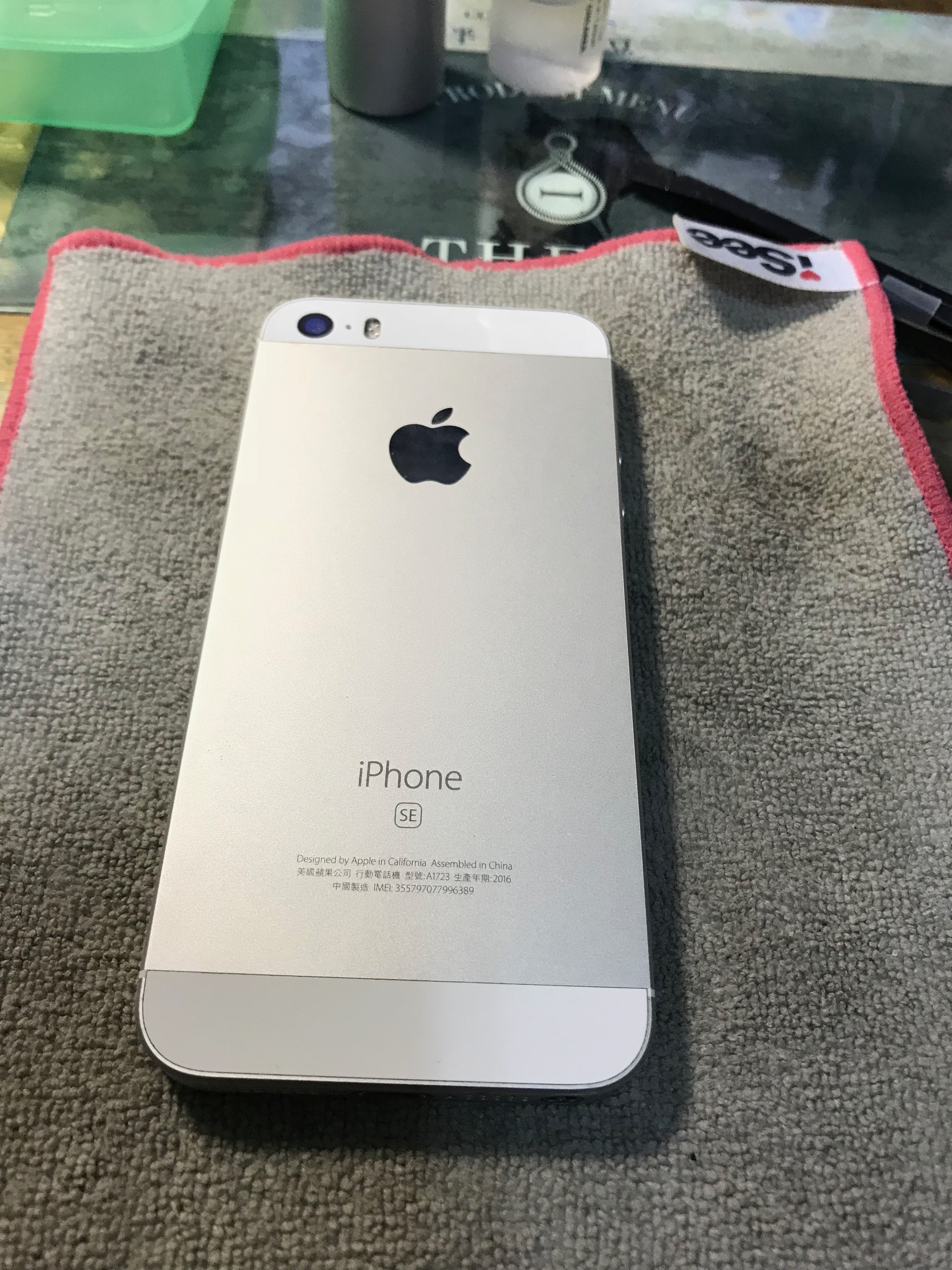 SE還是許多人愛不釋手的Size，不過可惜的是Apple有意將它淘汰了